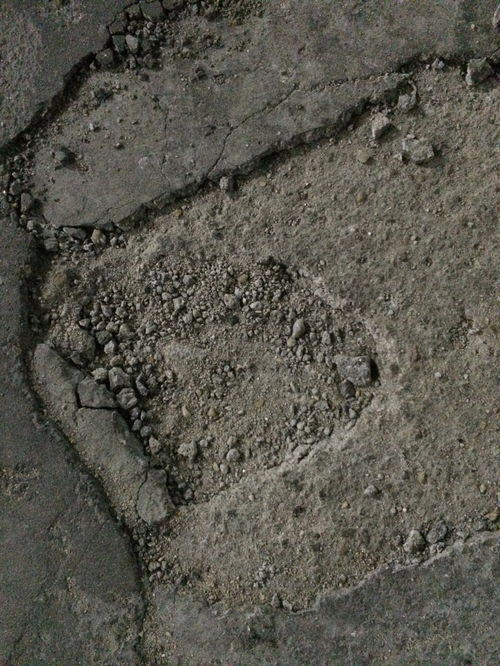 水泥標(biāo)號 地坪起砂起灰的關(guān)鍵因素解析